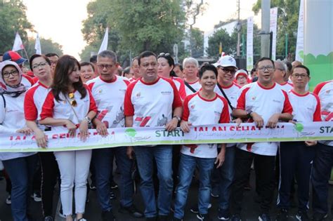 Di situ pt kai bakal mengumumkan soal penerimaan pegawai baru. BUMN Hadir Untuk Negeri di Jakarta gelar jalan sehat