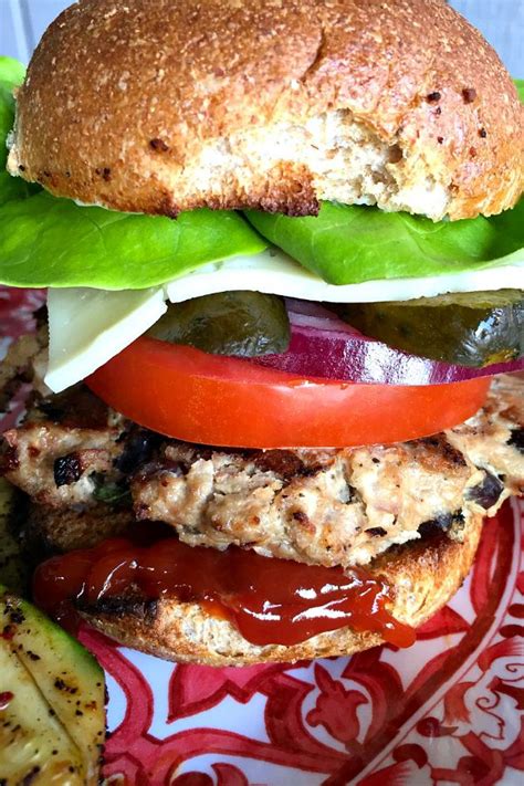 Black Bean Turkey Burgers Reluctantentertainer Com Laborday Healthy