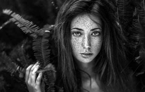 Обои взгляд листья девушка ветки лицо модель портрет макияж