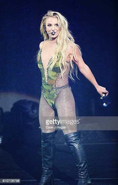 Britney Spears Apple Music Festival Photos And Premium High Res Pictures Getty Images