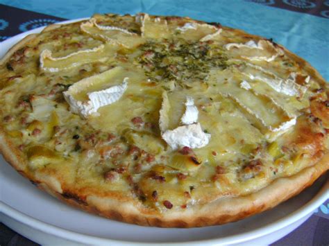 Tarte viande hachée poireaux camembert