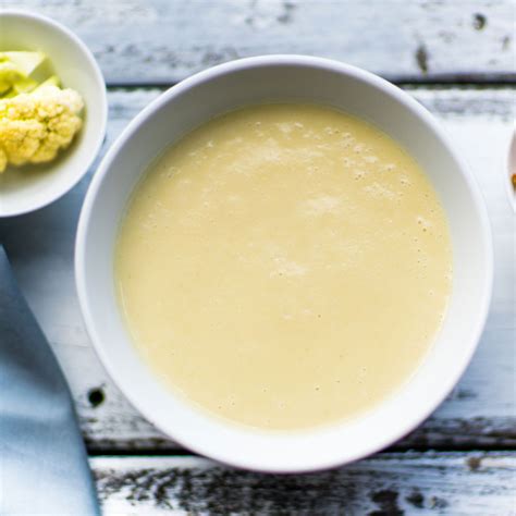 Pero nada más lejos de la realidad. Crema de coliflor. Receta de purés para bebés y niños