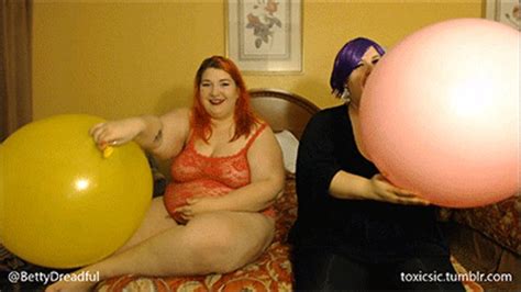 Betty Jetson Bbw Popping Balloons Topless My Xxx Hot Girl