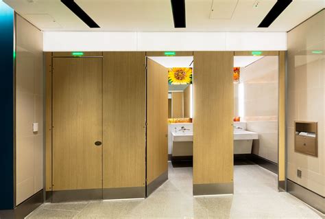 These Are The Two Best Airport Bathrooms In The Us