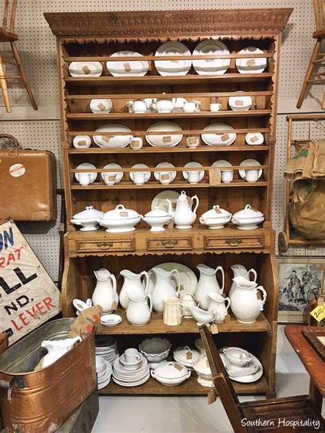 Antiques Shopping in Nashville - Southern Hospitality