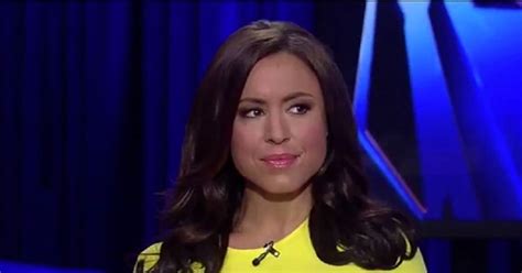 Andrea Tantaros Puts On Amazing T Shirt And Snaps Selfie The