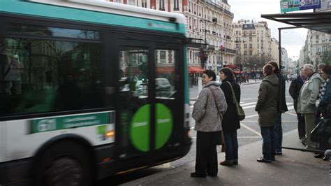 Bus Ikea Paris Gare De L Est - Paris : une femme meurt écrasée par un bus