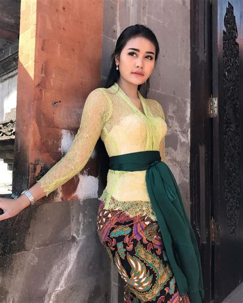 Ayu Sintya Dewiさんはinstagramを利用しています「😇」 Perkumpulan Wanita Gadis Cantik Asia Wanita Cantik