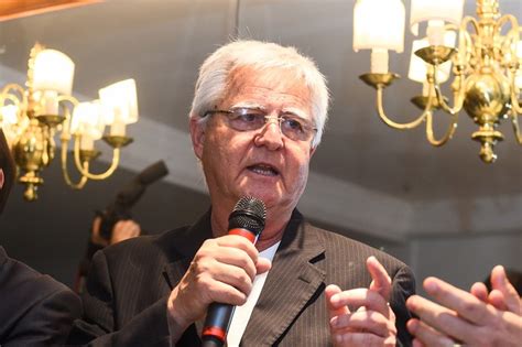 We did not find results for: Morre Fernando Vieira, idealizador da Festa Nacional da ...