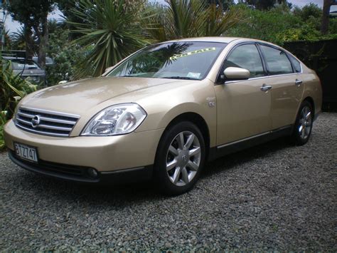2004 nissan maxima