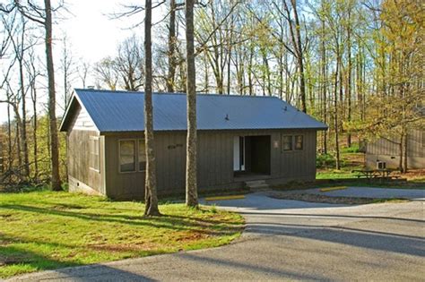 Cabins, tent camping with water and rv. Black Rock Mountain State Park, Mountain City, GA - GPS ...