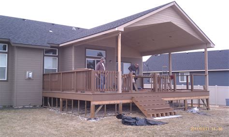 Would Love A Big Covered Deck Covered Deck Designs Deck Railing