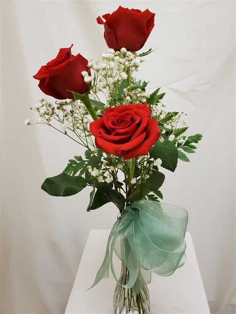 Three Rose Bud Vase - Essence of Flowers