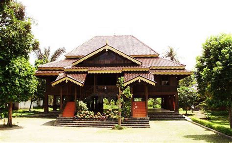 Rumah Adat Bengkulu Bubungan Lima Surau 123 Pewarta Nusantara