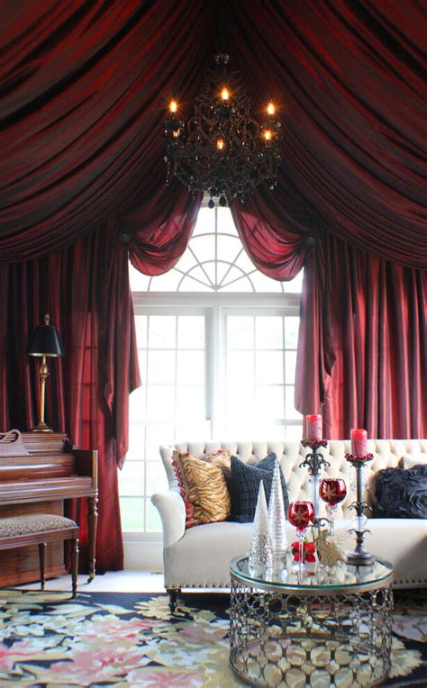 11 Opulent And Charming Gothic Living Room Design Ideas
