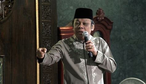 Nostalgia Kh Zainudin Mz Tokoh Islam Indonesia Yang Ceramahnya Abadi