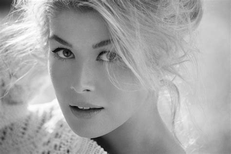 House And Post Rosamund Pike Explores Town And Country