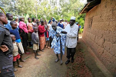 The Circumcision Ritual How Men Become In Kenya Pictolic