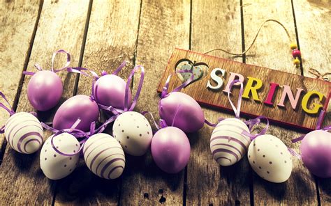 Download Wallpapers Purple Easter Eggs Spring Wooden Background