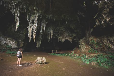 La Grotte De La Reine Hortense De Lîle Des Pins Un Jour En Calédonie