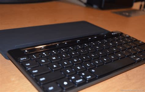 Microsoft Universal Mobile Keyboard Hands On