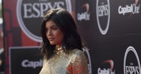 Kylie Jenner Refuses To Confirm Pregnancy Reports Says Kris Jenner