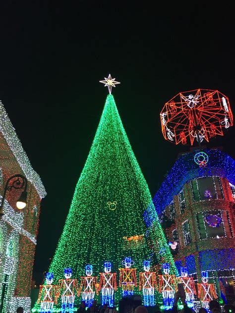 Osborne Lights At Hollywood Studios Disney World Christmas