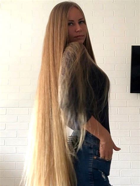 Video Blonde Beauty With Long Healthy Hair Beautiful Long Hair