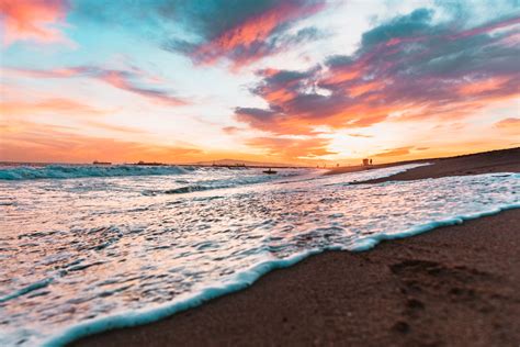 Sunset beach (oahu), in pupukea, oahu, hawaii. Seal Beach Sunset - RYAN LONGNECKER