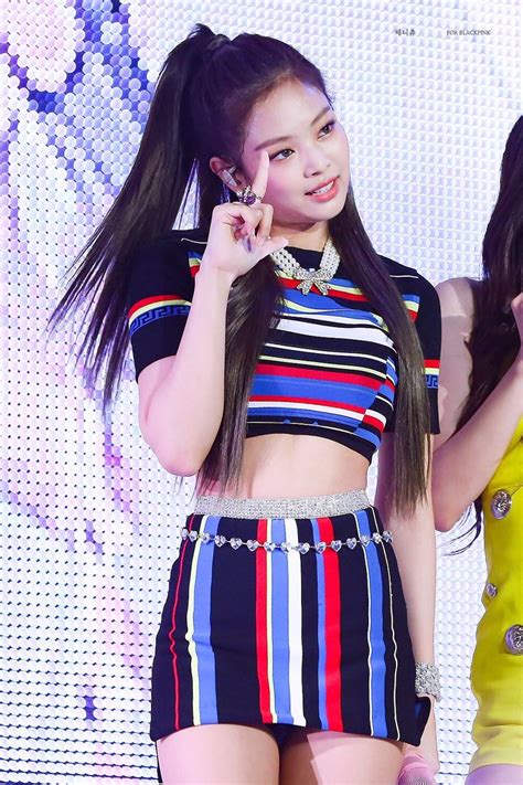 I Found 30 Photos Of Blackpink Jennies Stupid Hot Abs So Youre Welcome Koreaboo