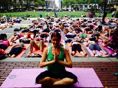 yoga and meditation classes with julie graham fresh medicine nyc