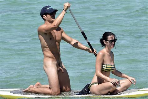 Orlando Bloom Naked With His Semi Hard Dick On Italian Beach Fit