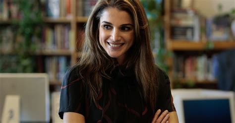 Jordans Queen Rania Is On Twitter Facebook And Instagram And Believes Social Media Can Fight