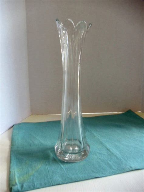 Tall Clear Glass Ribbed Vase With Scalloped Edge 13 Inches Etsy