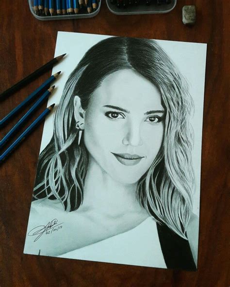 Pin By Nhelix On Celebrity Portrait Drawing Celebrity Portraits