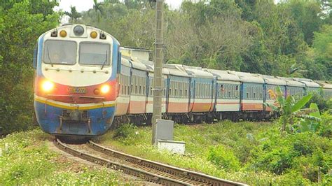 032023 MỚi Trains In Vietnam 2020 Đoàn Tàu Hỏa đi Giữa Mùa Xuân Thật
