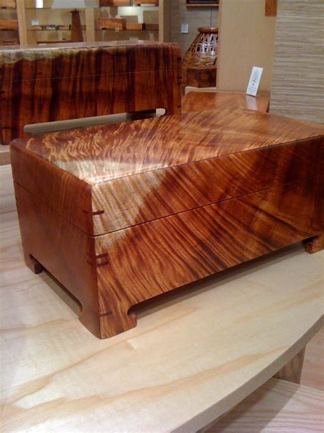 Beautiful Curly Koa Box At Martin And Macarthur Easy Woodworking Projects Wooden Box Designs