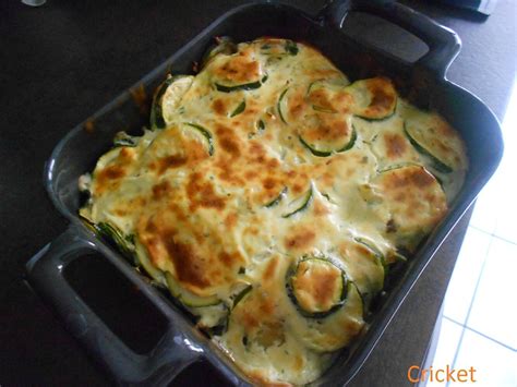 Gratin de courgettes et tetragone au chèvre frais et vin blanc