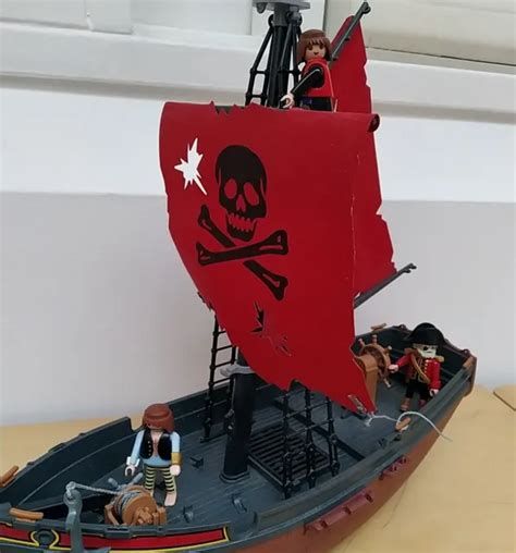 Playmobil Pirate Ship Corsair With Red Sails Accessories And Three Figures Gc Eur