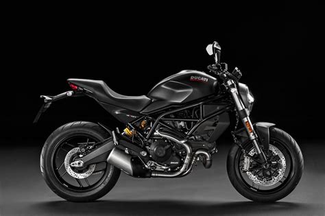 We've spent a few weeks riding and living with the ducati monster 1200s, here's what we think. Ducati Monster 797 - MotoPlus.ca