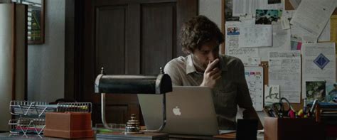 Kristen stewart and apple iphone 6/6s phone. Apple MacBook Laptop Used by Thomas Middleditch in Once ...