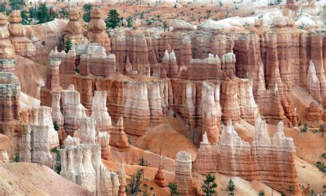 Hoodoos Of Bryce Canyon Hoodoos Fairy Chimneys Earth Pyr Flickr