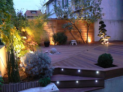 La terrasse ou le balcon: Eclairage de jardin à Brignoles