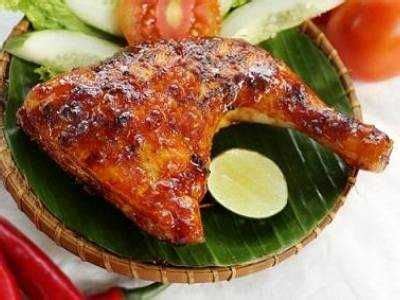 Resep ayam bakar menjadi salah satu menu andalan hidangan dari resep masakan indonesia yang banyak di cari dan di nikmati oleh para pecinta kuliner, karena rasanya yang khas dan aromanya yang menggoda. Resep Ayam Goreng Empuk - J Kosong s