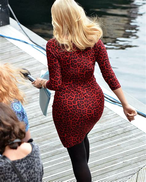 Holly Willoughbys Bum On Twitter Joshmci39962495 Hollywills Its