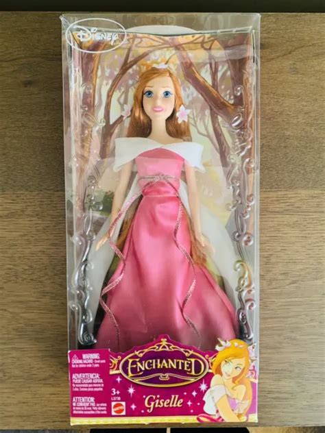 DISNEY S ENCHANTED GISELLE Doll Amy Adams Movie Princess Barbie New