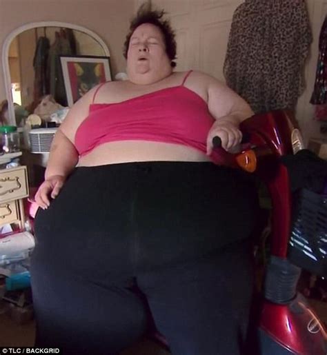 Obese Lb Seattle Woman Gets A Gastric Balloon Inserted Daily Mail Online
