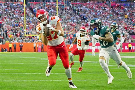 Super Bowl 2023 Travis Kelce Breaks Rob Gronkowskis Playoff Td Record For A Tight End