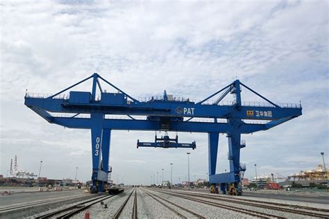 Rail Mounted Container Gantry Crane Weihua Crane