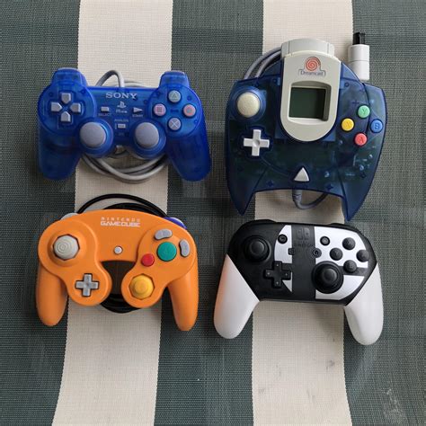 My 4 favorite variant controllers I own : gamecollecting